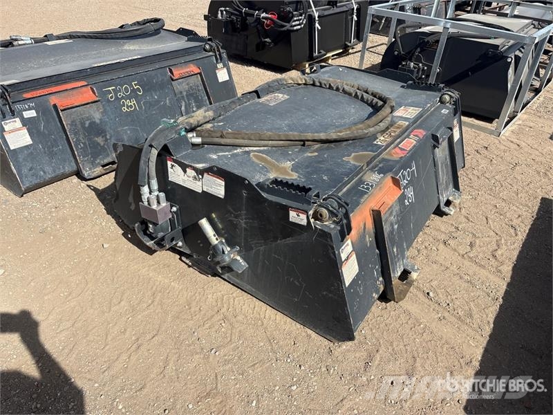 Virnig 73 in Skid Steer Sweeper فرش