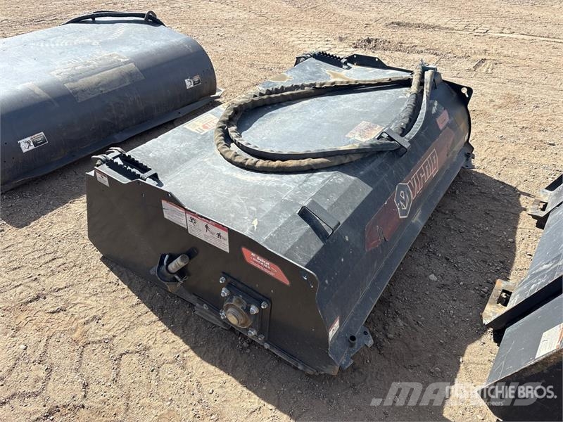 Virnig 73 in Skid Steer Sweeper فرش