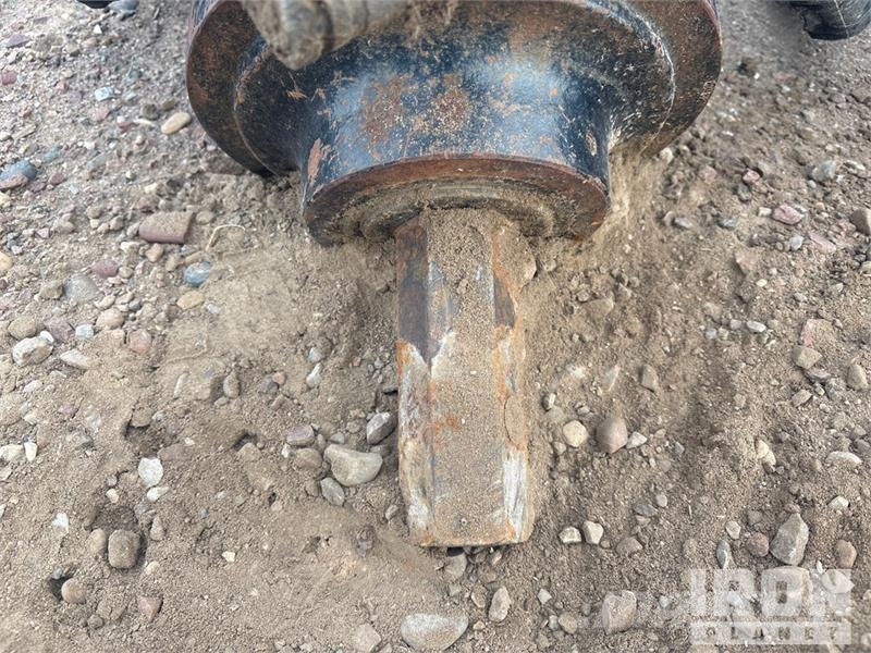 Virnig ADV36 Skid Steer Auger Urbji