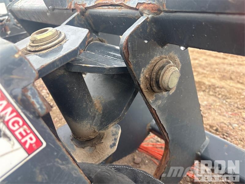 Virnig ADV36 Skid Steer Auger Urbji