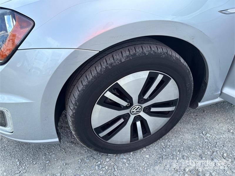 Volkswagen eGolf Automobile Automašīnas