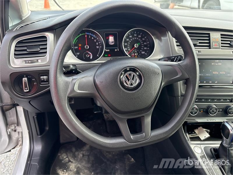 Volkswagen eGolf Automobile Automašīnas