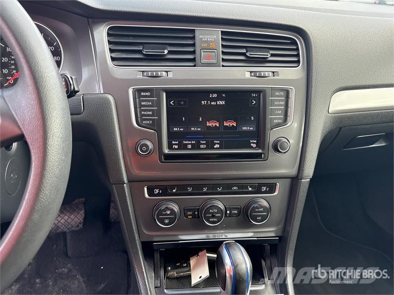 Volkswagen eGolf Automobile Automašīnas