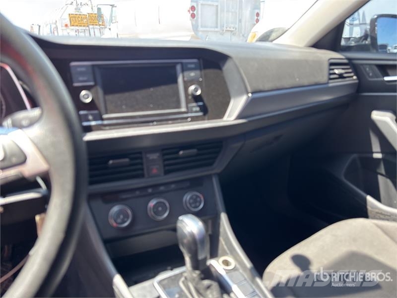 Volkswagen Jetta Automobile Carros