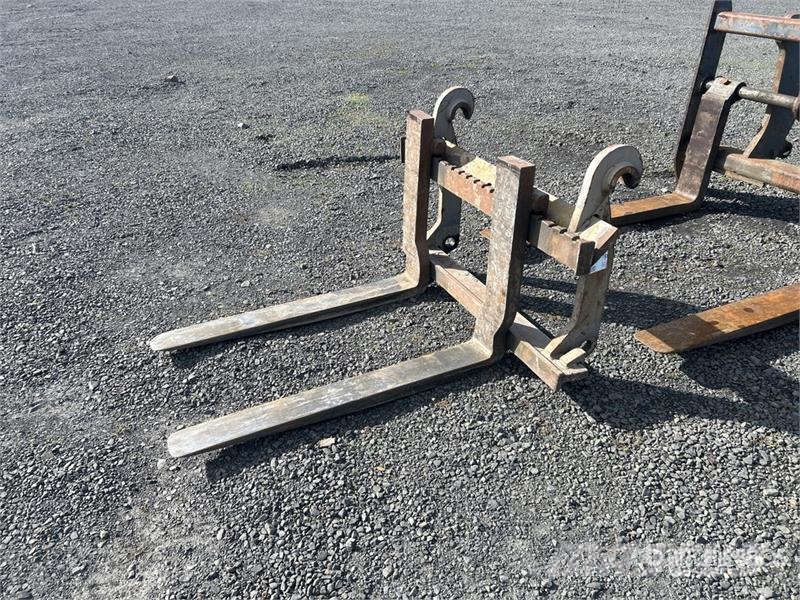 Volvo 45 in Wheel Loader Forks Vilice