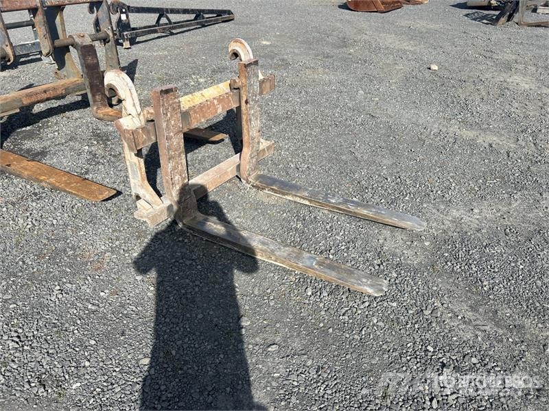 Volvo 45 in Wheel Loader Forks Vilice