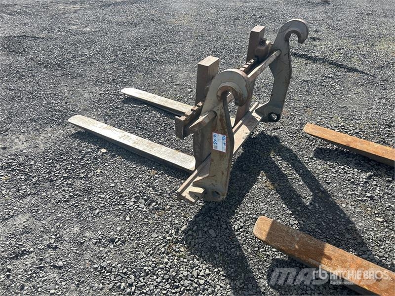 Volvo 45 in Wheel Loader Forks Vilice