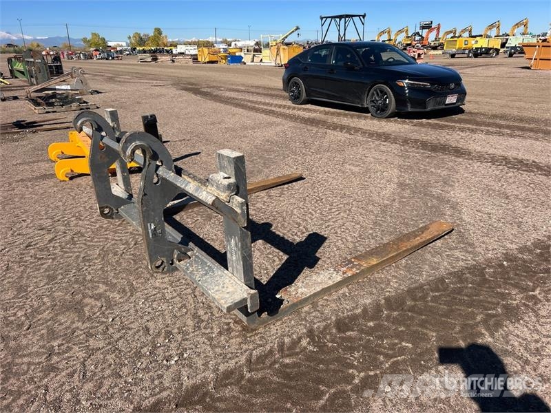 Volvo 72 in Q/C Wheel Loader Forks - Fits Volvo 叉子