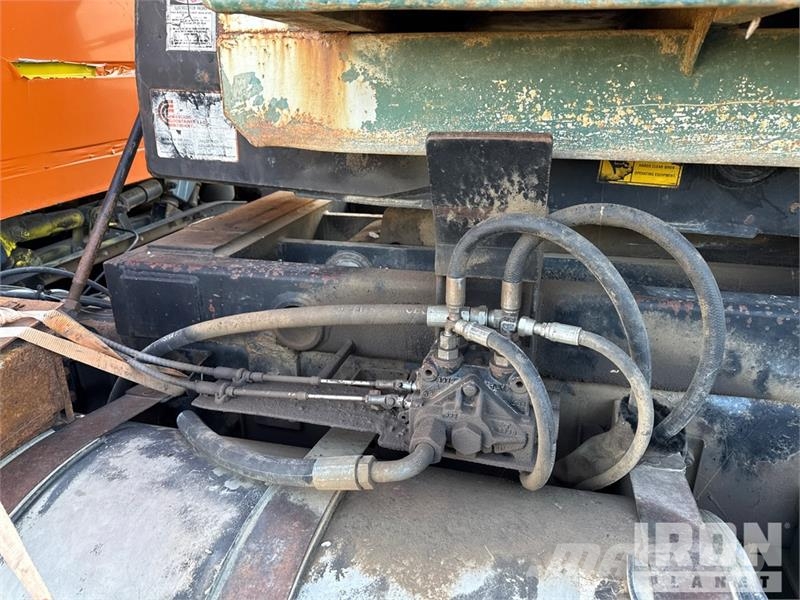 Volvo 8x4 Roll-Off Truck Komunalni tovornjaki