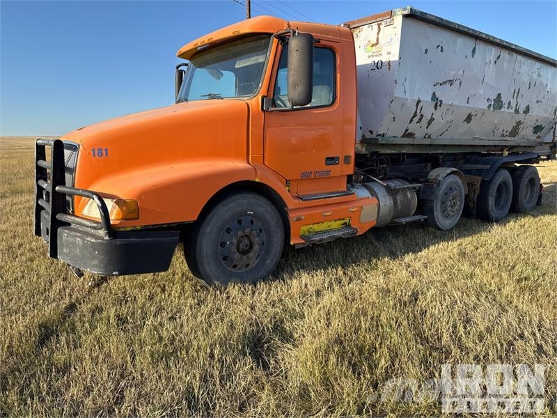 Volvo 8x4 Roll-Off Truck Komunalni tovornjaki