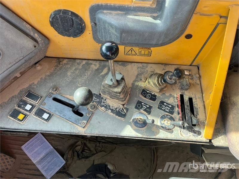 Volvo A35C 鉸接式起吊車