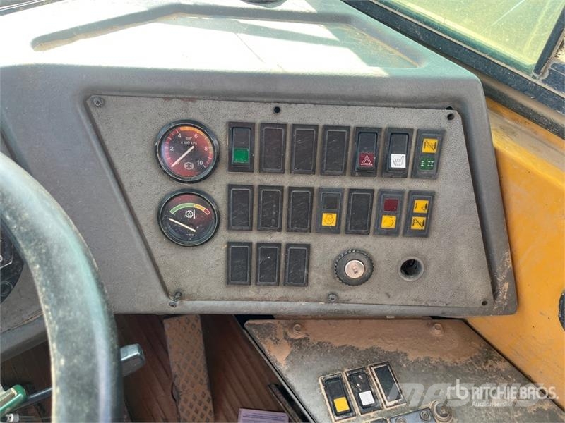 Volvo A35C 鉸接式起吊車