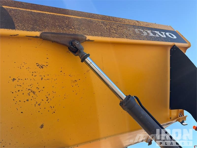 Volvo A60H Articulated Dump Truck 연결식 홀러