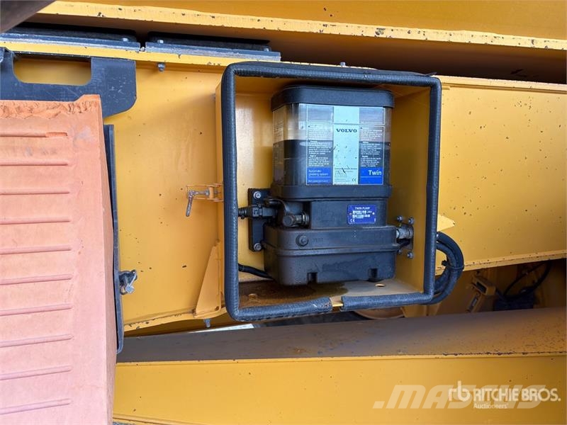 Volvo A60H Articulated Dump Truck Artikulētie pašizgāzēji