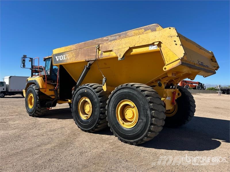 Volvo A60H Articulated Dump Truck 鉸接式起吊車