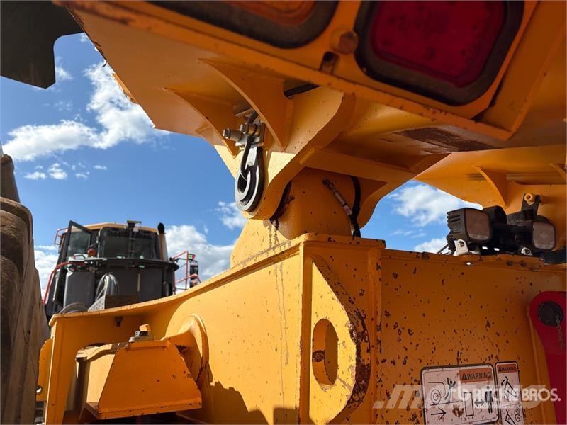 Volvo A60H Articulated Dump Truck Liigendraamiga pinnaseveokid