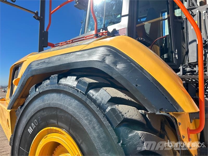 Volvo A60H Articulated Dump Truck 鉸接式起吊車