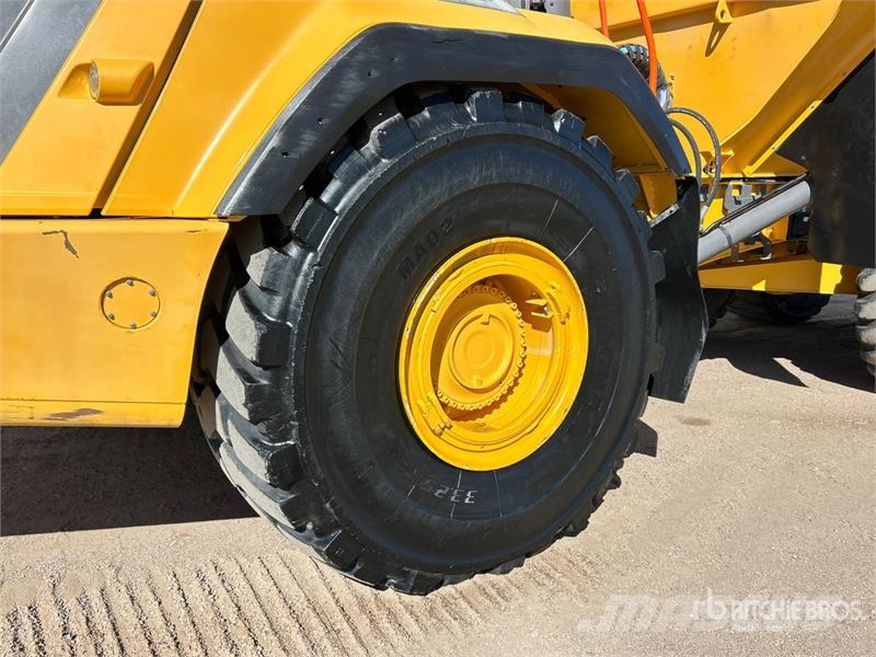 Volvo A60H Articulated Dump Truck 鉸接式起吊車