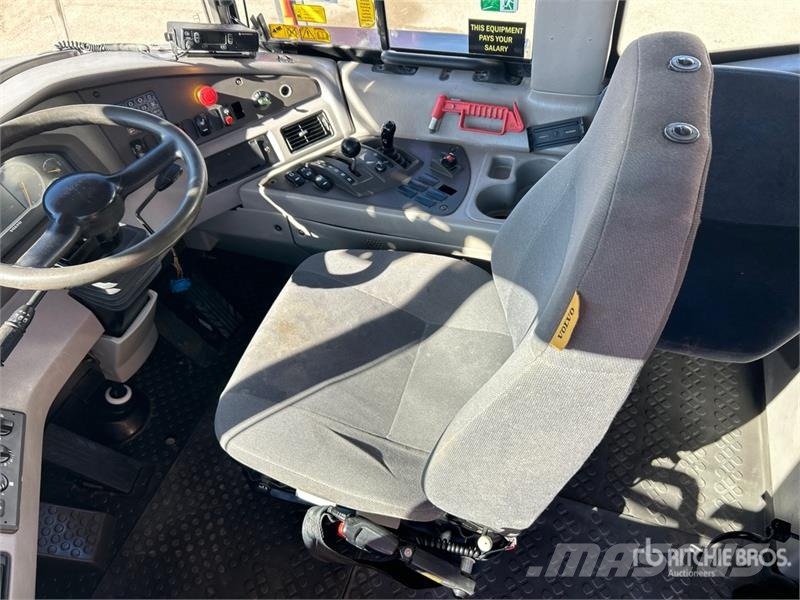 Volvo A60H Articulated Dump Truck 연결식 홀러