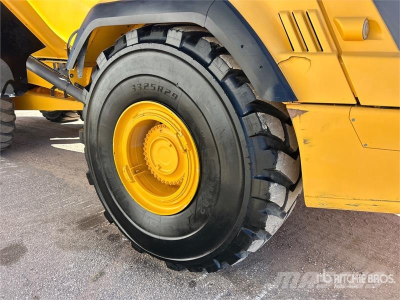 Volvo A60H Articulated Dump Truck 鉸接式起吊車