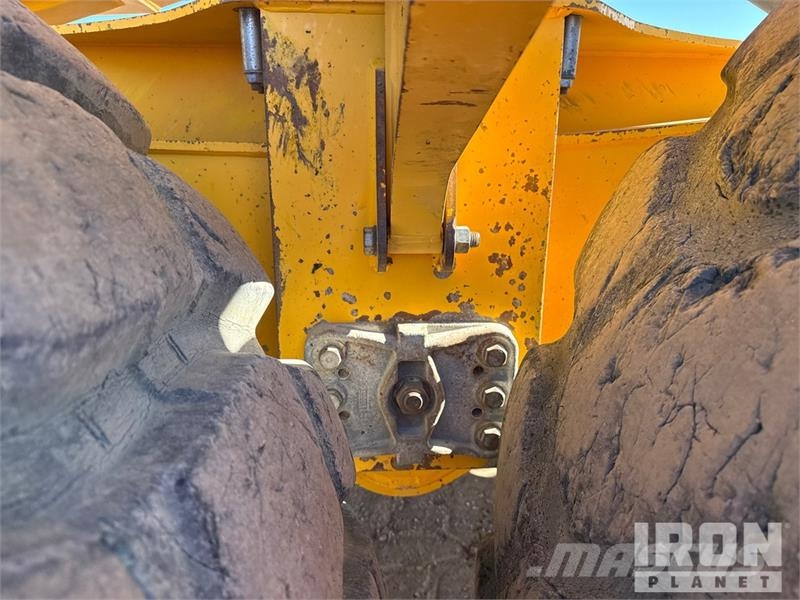 Volvo A60H Articulated Dump Truck 연결식 홀러