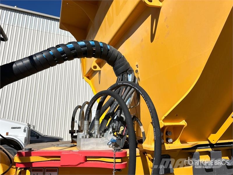 Volvo A60H Articulated Dump Truck 鉸接式起吊車
