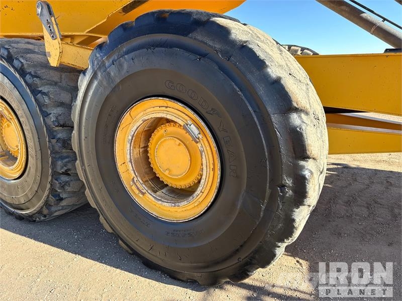 Volvo A60H Articulated Dump Truck 연결식 홀러