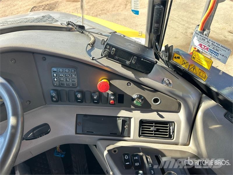 Volvo A60H Articulated Dump Truck 연결식 홀러