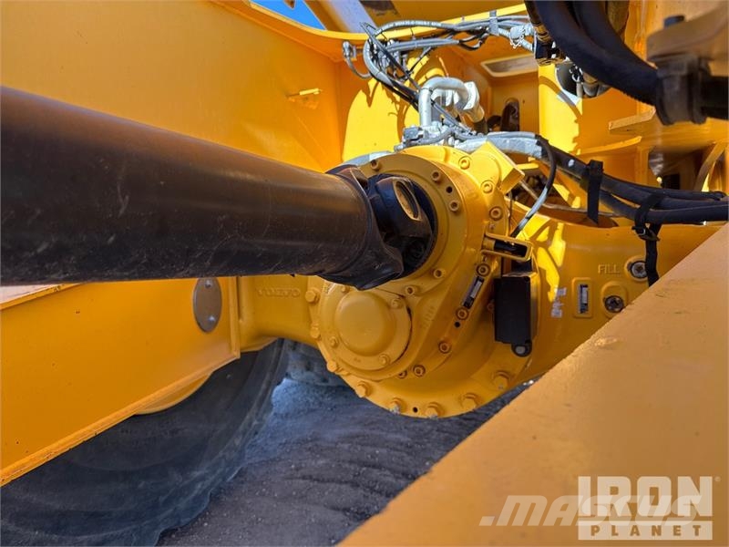 Volvo A60H Articulated Dump Truck 연결식 홀러