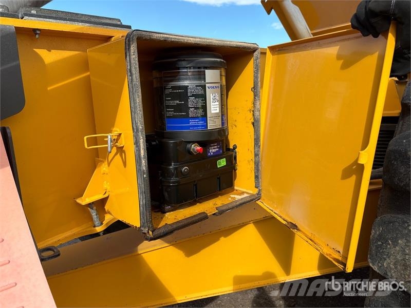 Volvo A60H Articulated Dump Truck Liigendraamiga pinnaseveokid