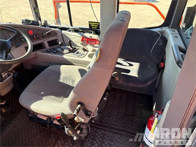 Volvo A60H Articulated Dump Truck 연결식 홀러