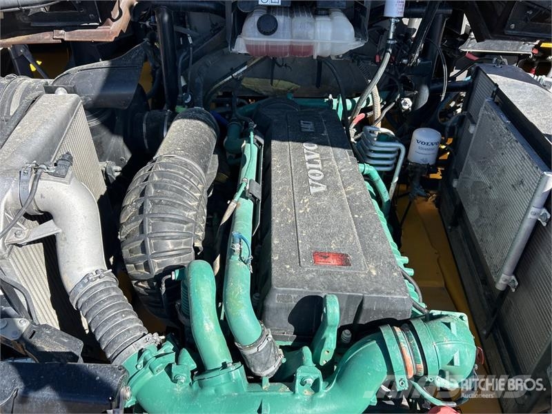 Volvo A60H Articulated Dump Truck 鉸接式起吊車