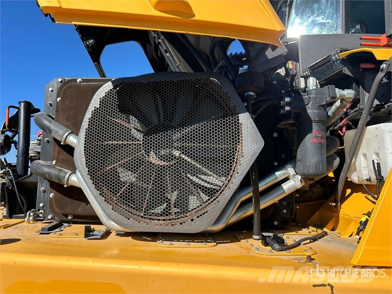 Volvo A60H Articulated Dump Truck 鉸接式起吊車