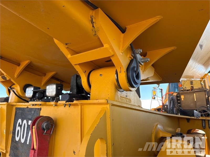 Volvo A60H Articulated Dump Truck 연결식 홀러