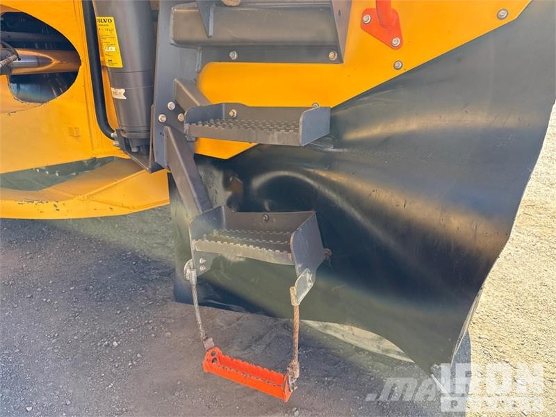 Volvo A60H Haul Truck 연결식 홀러