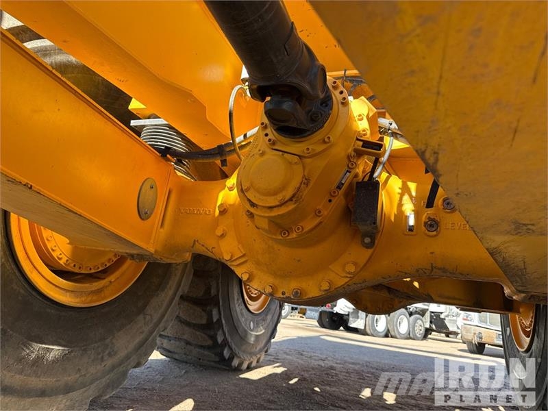 Volvo A60H Haul Truck 연결식 홀러