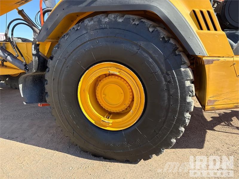 Volvo A60H Haul Truck 연결식 홀러