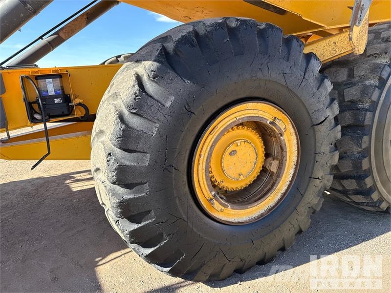 Volvo A60H Haul Truck 연결식 홀러
