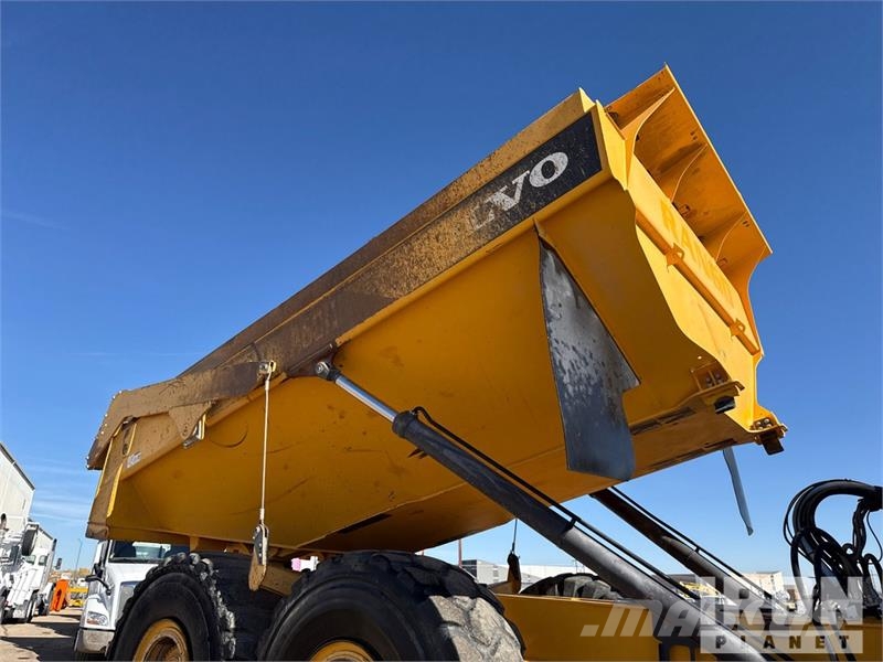 Volvo A60H Haul Truck 연결식 홀러