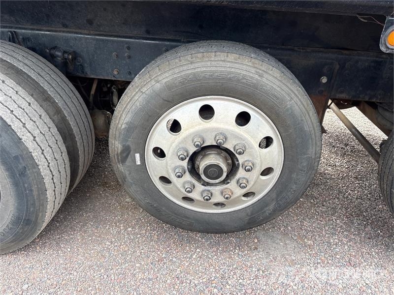 Volvo ACL Pašizgāzējs