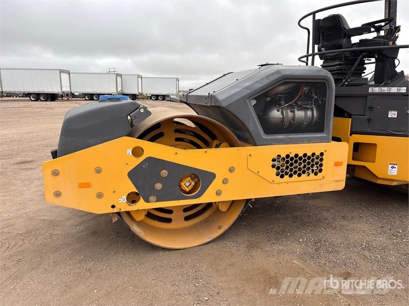 Volvo DD110C Double Drum Roller Tandemwalzen