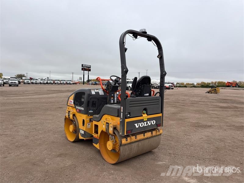 Volvo DD30 Double Drum Roller Twin drum rollers