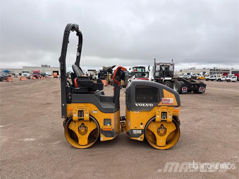 Volvo DD30 Double Drum Roller Twin drum rollers
