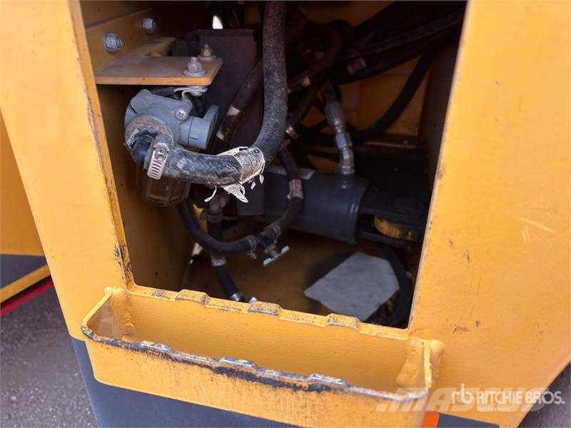 Volvo DD30B Double Drum Roller Tandemwalzen