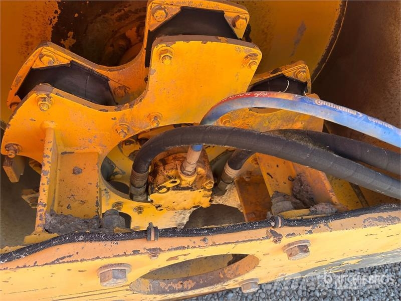 Volvo DD90 Double Drum Roller Ikerdobos hengerek