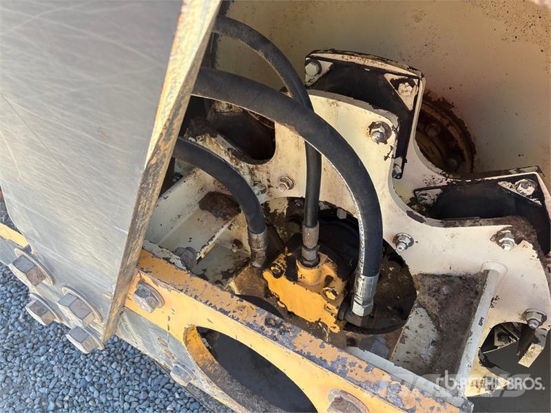 Volvo DD90 Double Drum Roller Ikerdobos hengerek