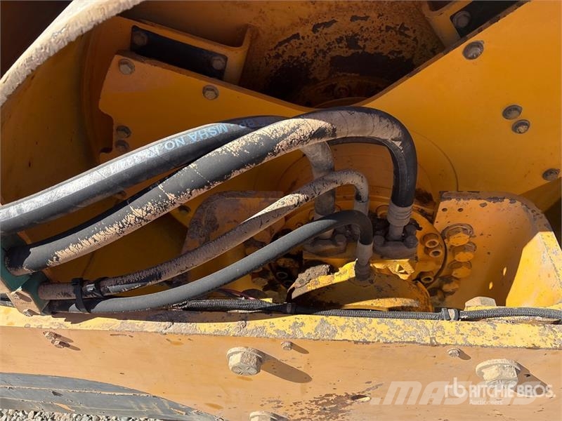Volvo DD90 Double Drum Roller Ikerdobos hengerek