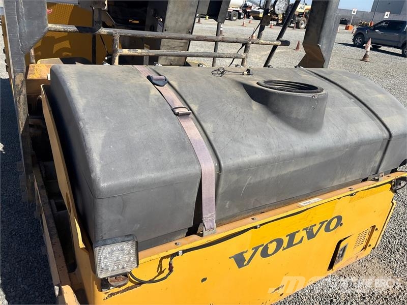 Volvo DD90 Double Drum Roller Ikerdobos hengerek
