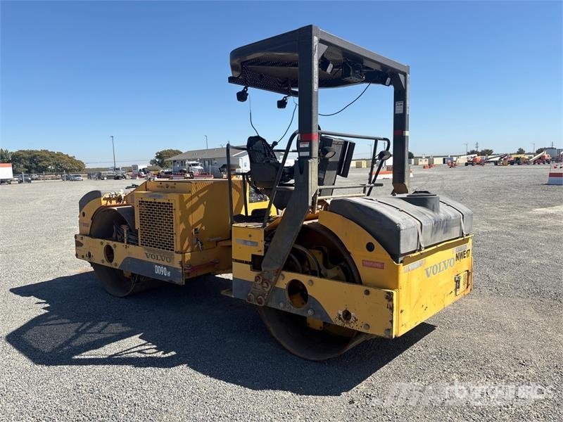 Volvo DD90HF Double Drum Roller 双轮压路机