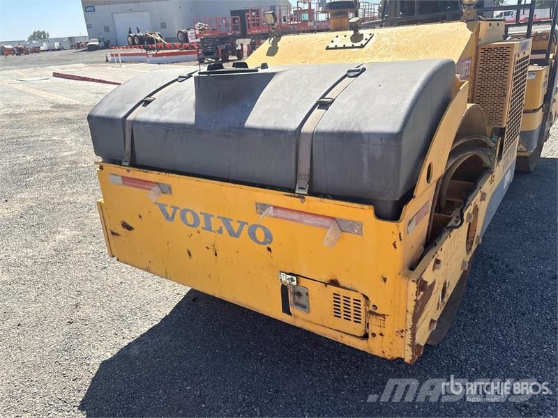 Volvo DD90HF Double Drum Roller 双轮压路机
